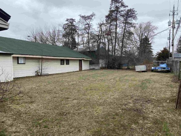 2916 Engle Rd, Fort Wayne, IN 46809
